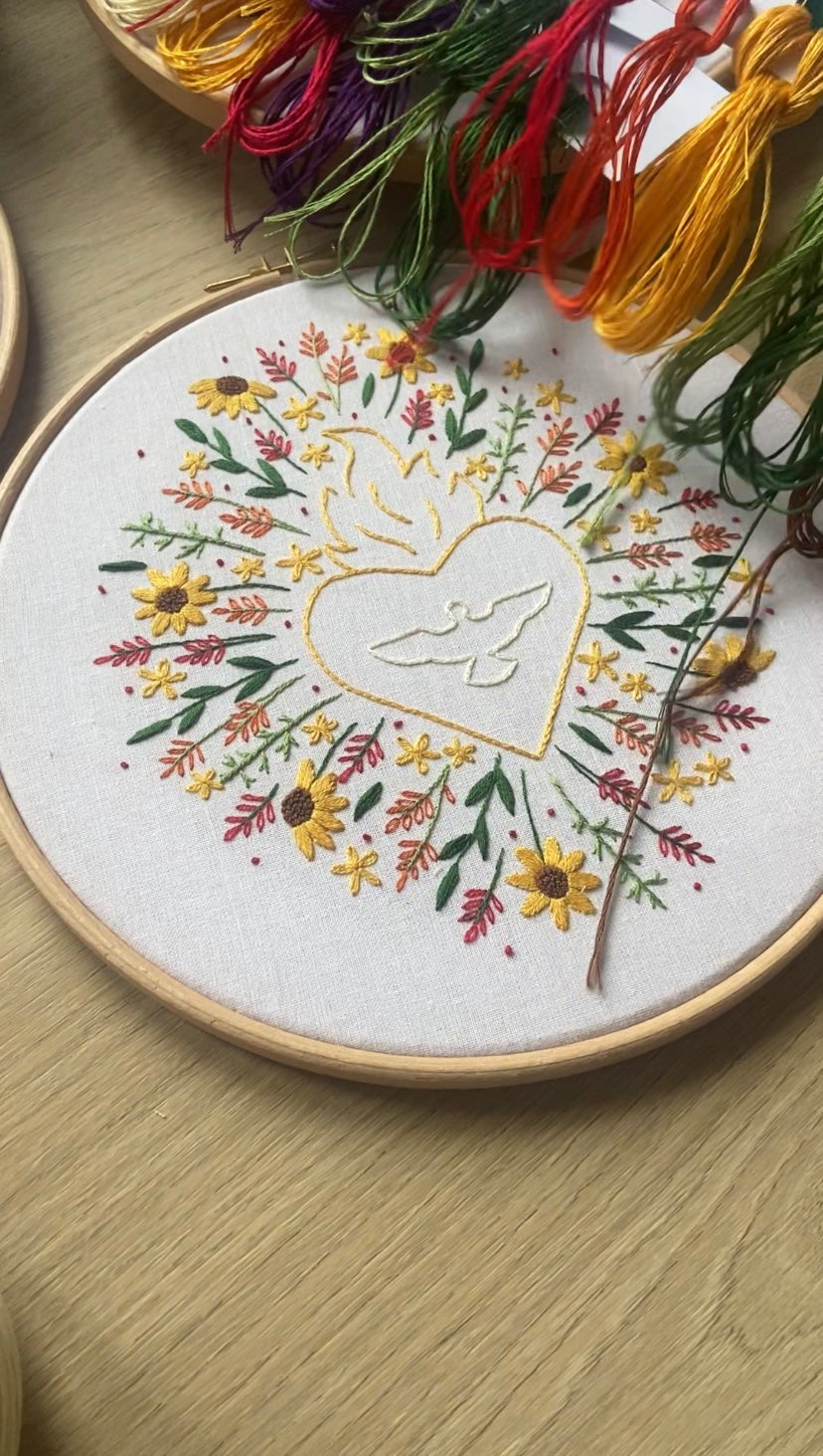Kit de broderie - Le Coeur Eclatant