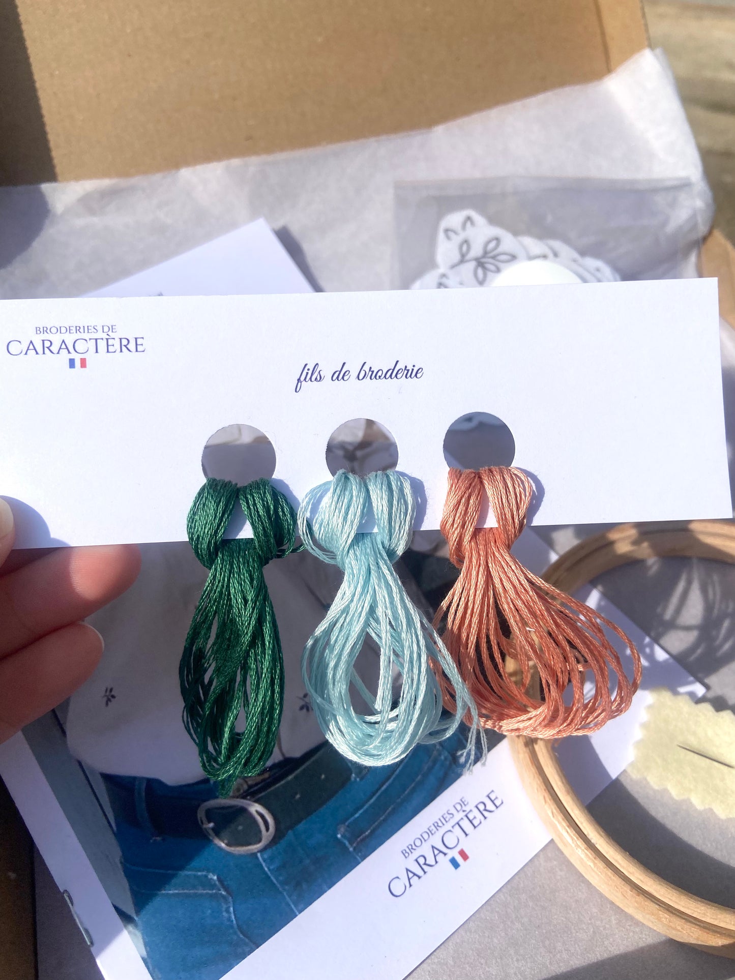 Kit de broderie pour vêtements - Jolis Feuillages