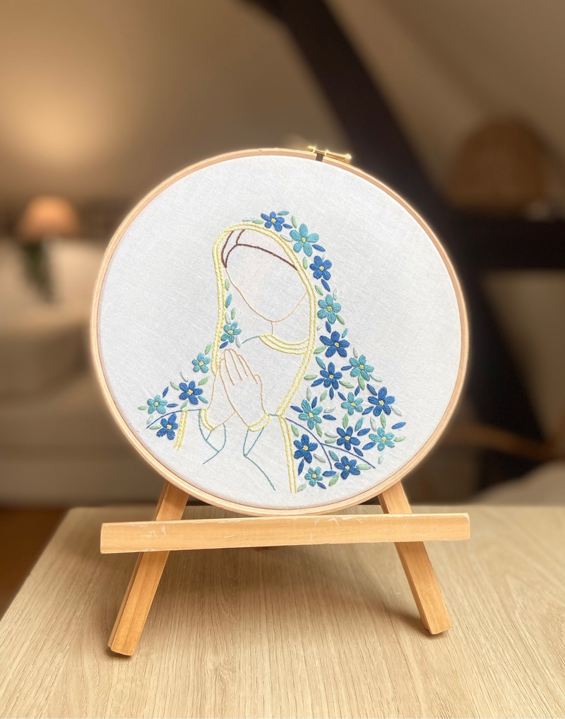 Kit de broderie - Notre Dame des Iris